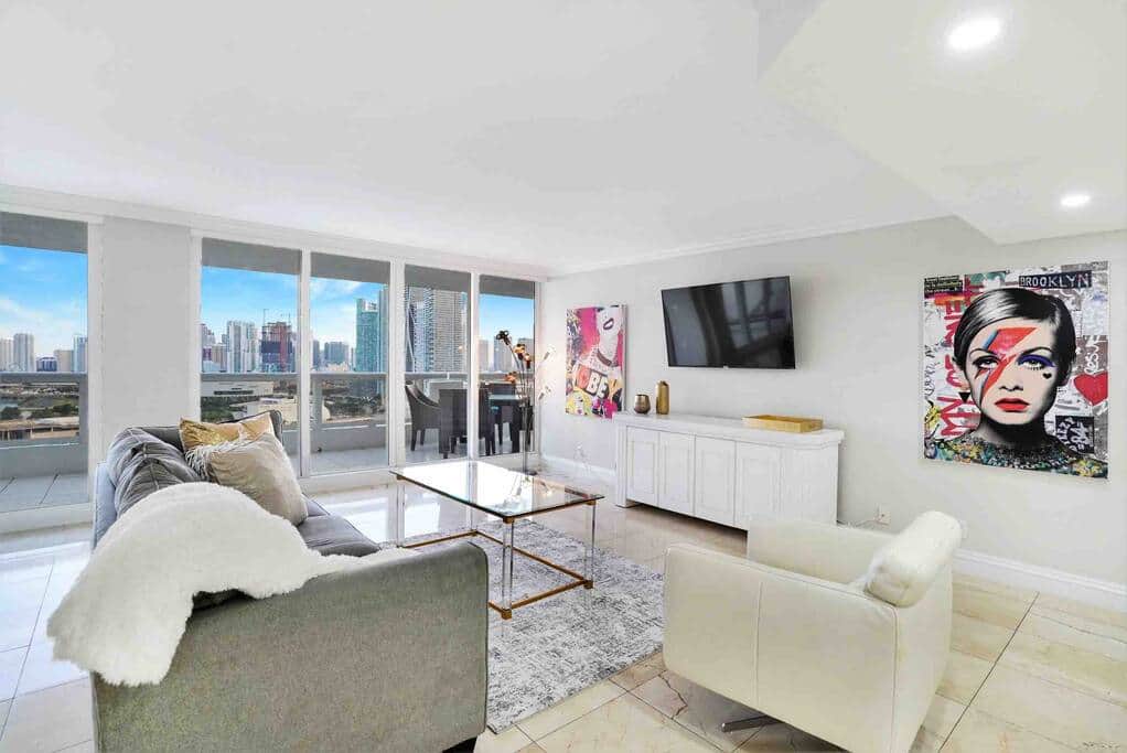 Sea La Vie! (2 bedroom condo)